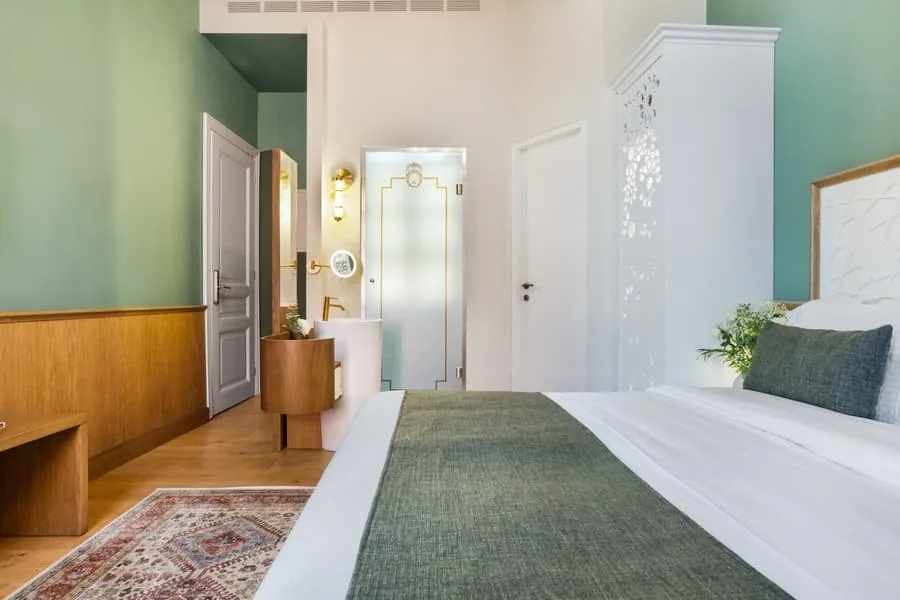 The entrance corridor